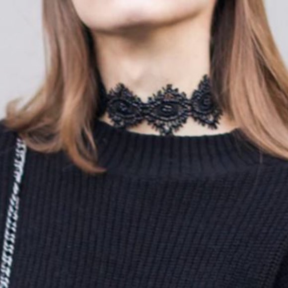 Amrita Singh Black Marta Lace ChoKer Necklace - Picture 3 of 3